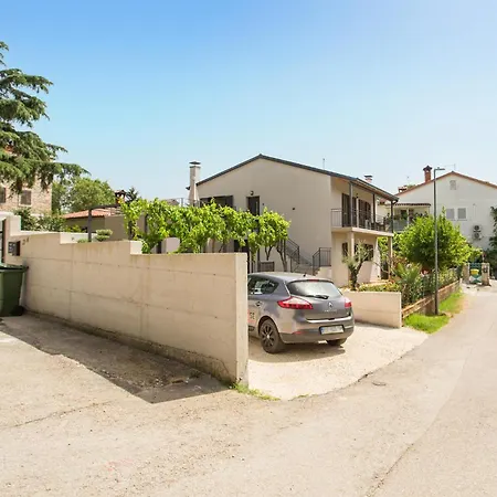 Апартаменты Andrea Пореч